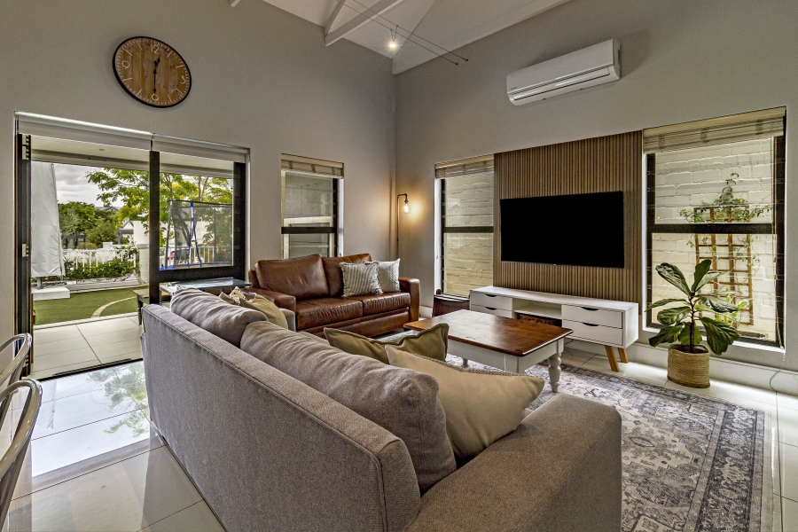 3 Bedroom Property for Sale in Heldervue Western Cape